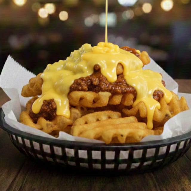 Waffle Chili Cheese.